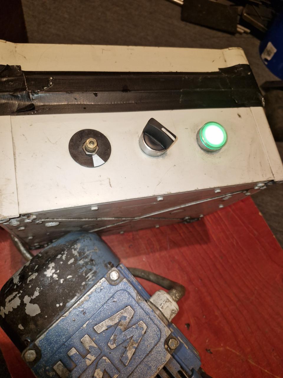 Te koop zware elektrische motor met vertragingskast 220v