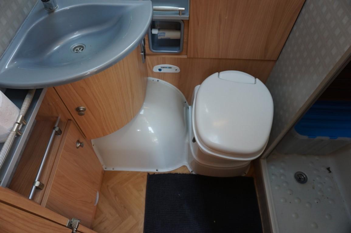 Burstner Delfin T695 met 141.000km op basis Renault Master 3 Liter