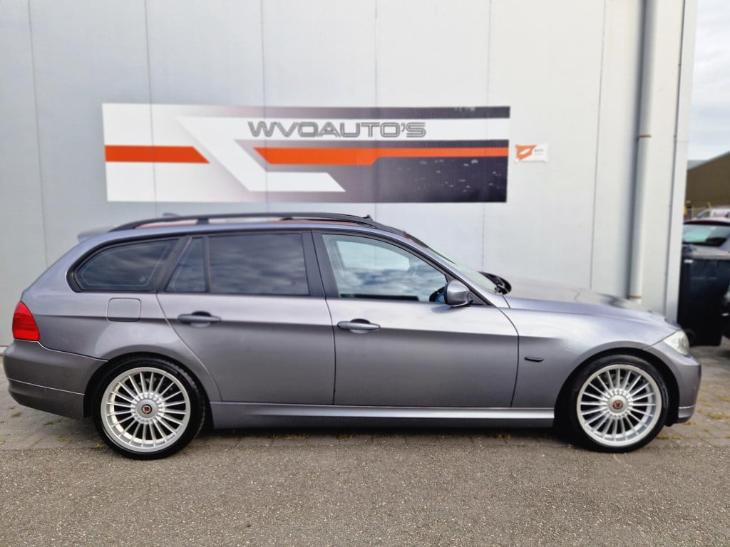 BMW 3-serie touring 320i high executive