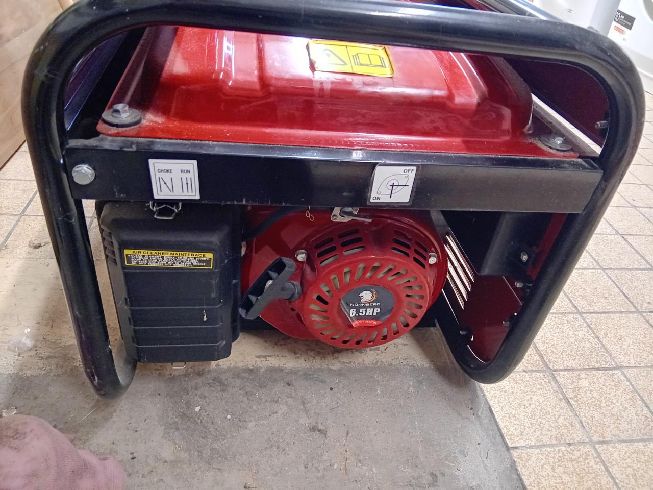 Aggregaat. 2 stuks. 400Volt en 230V.