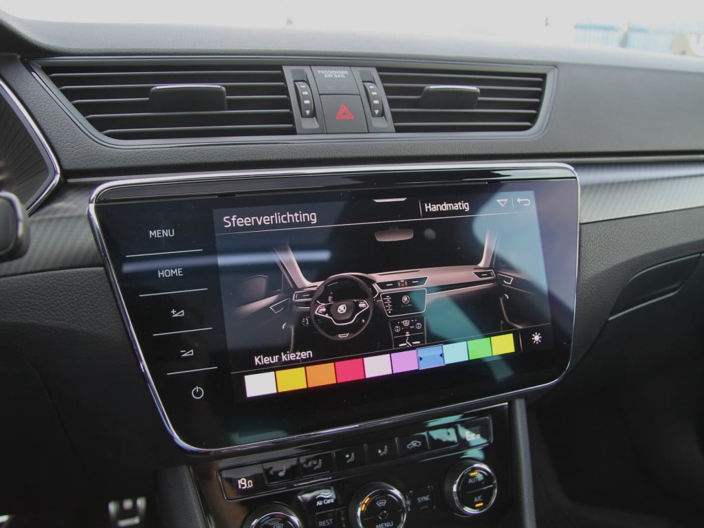 Skoda Superb combi 1.4 tsi iv 218pk sportline | pano dak | trekhaak