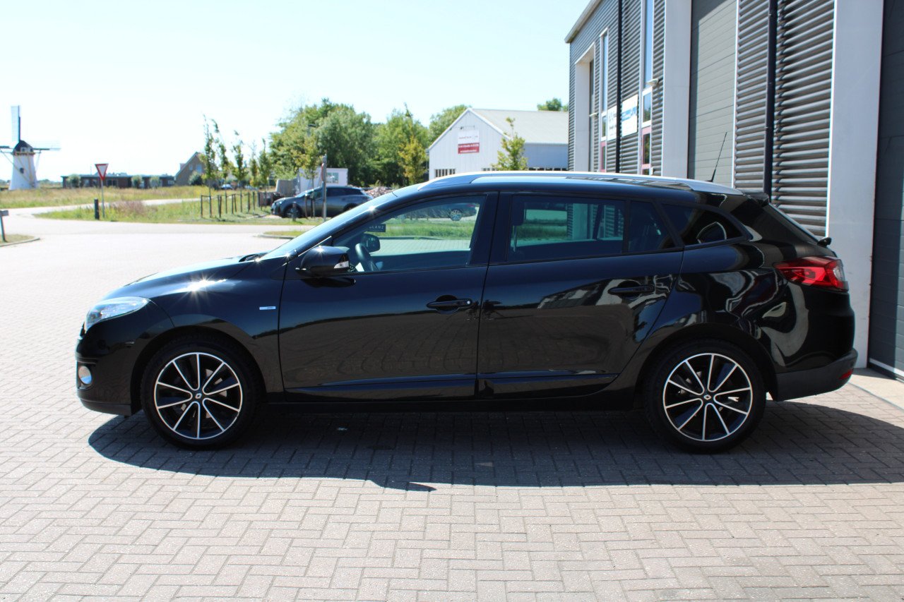 Renault Mégane 1.2 Energy TCe 2013 Zwart Bose Keyless go