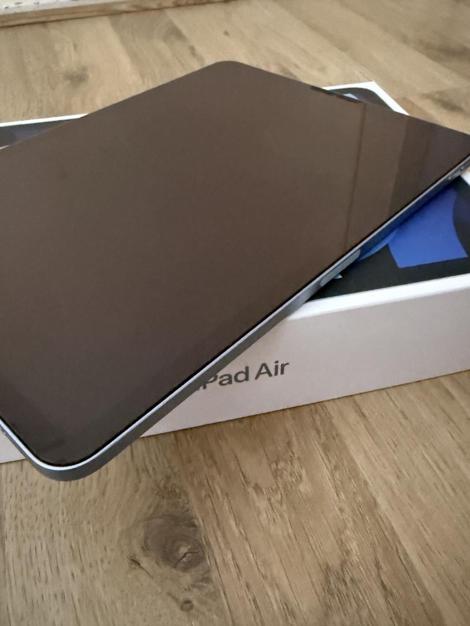IPad Air 4 (2020) 64GB WiFi Sky Blue – Zeer nette staat + doos