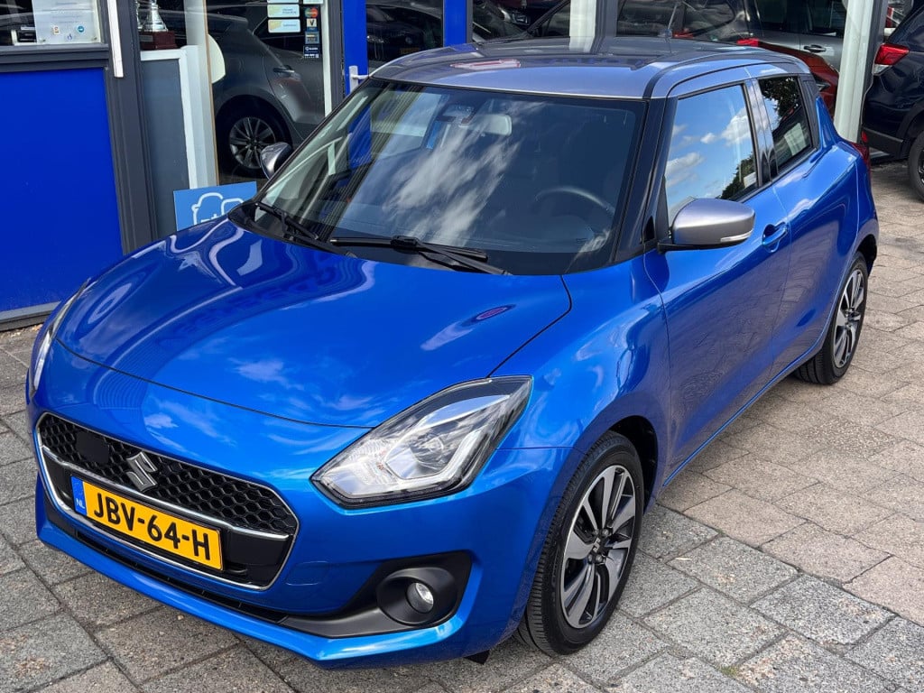 Suzuki Swift 1.0 stijl smart hybrid, camera, carplay enz...