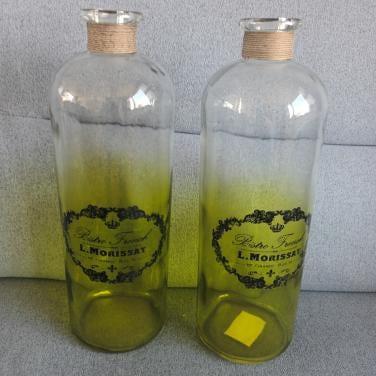 2 mooie hoge glazen sierflessen