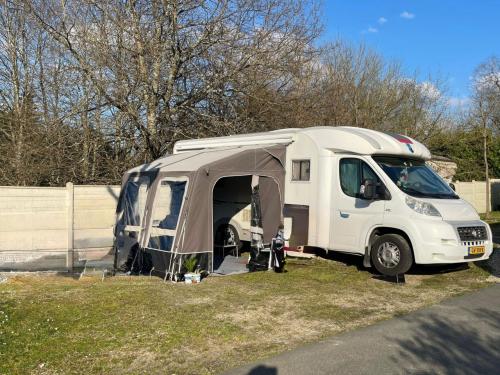 Te koop Camper Adria Coral S 680 ST