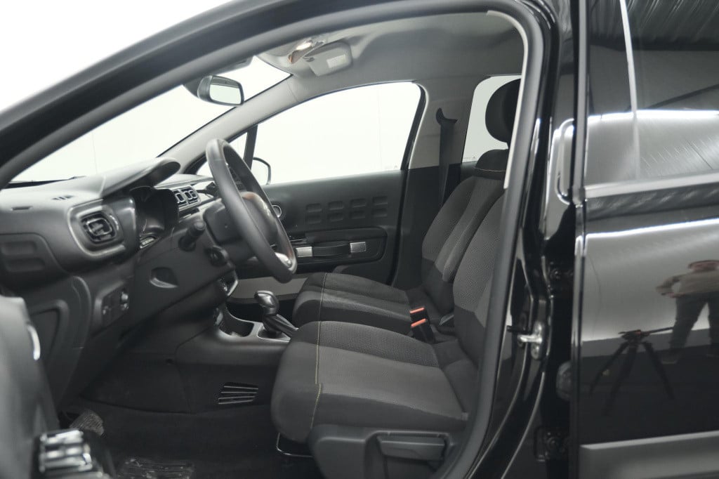 Citroen C3 puretech 110 eat6 max | apple carplay | parkeersensoren | 16 inc