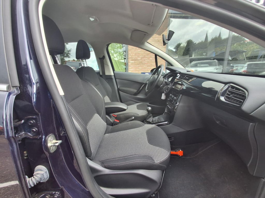 Citroen C3 1.2 vti 82pk collection trekhaak | airco | cruise control | led-