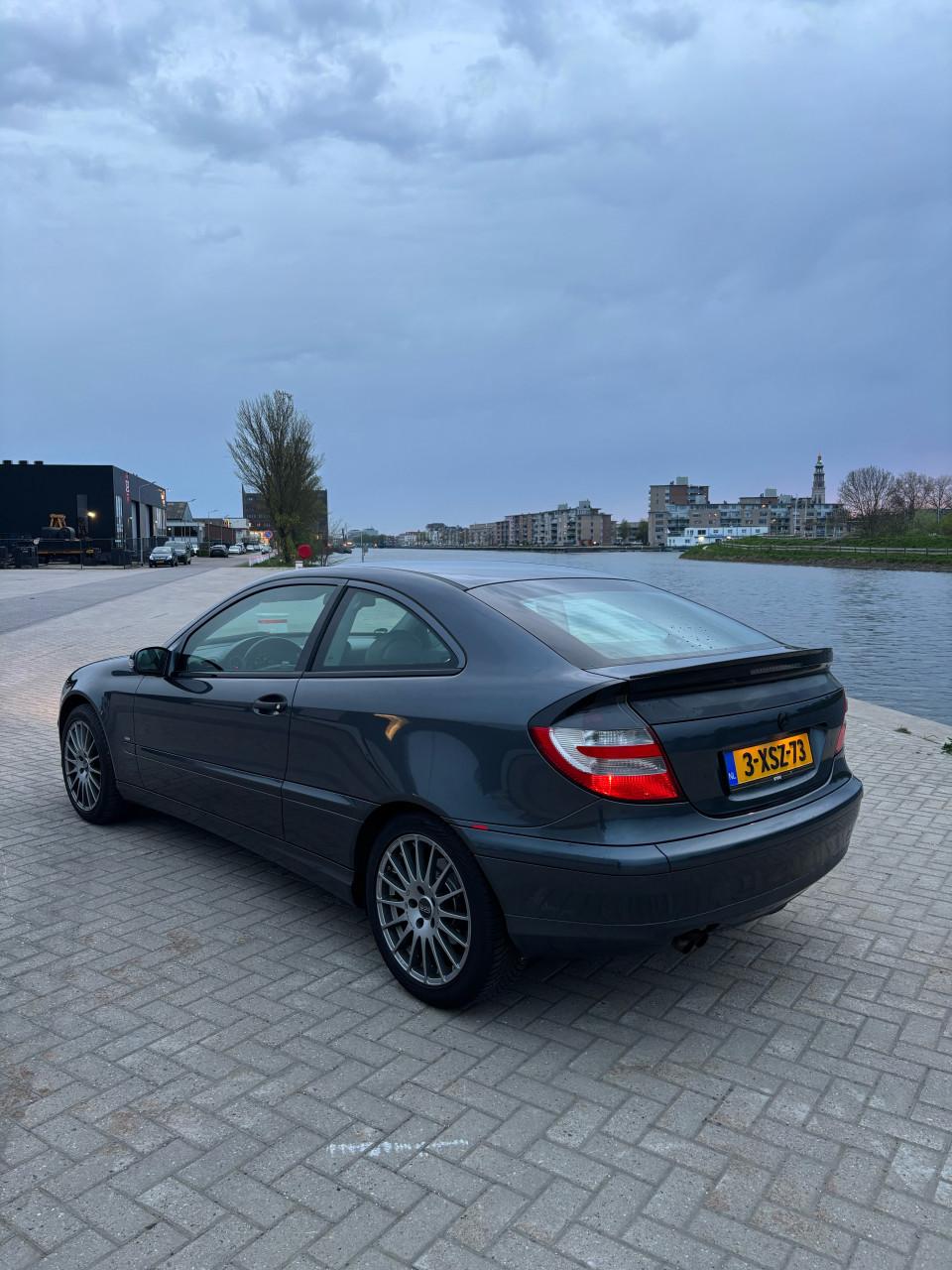 Mercedes Benz C-klasse 160 sportcoupé