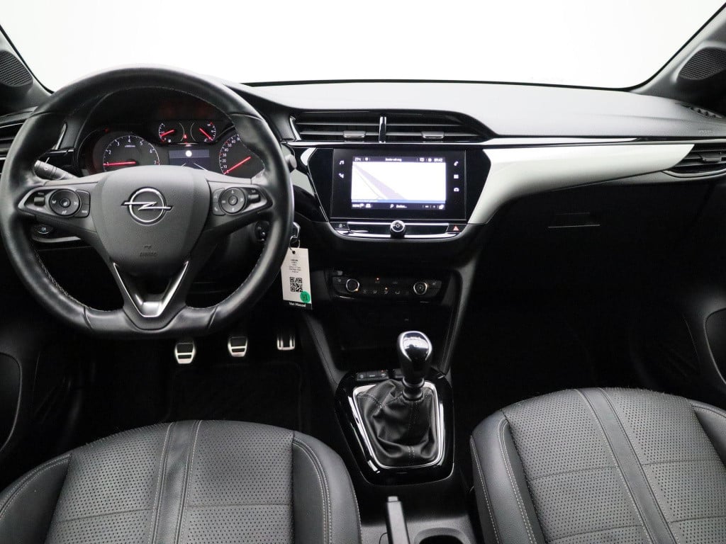 Opel Corsa 1.2 gs line | lage km stand! | lederpakket | navigatie | apple c