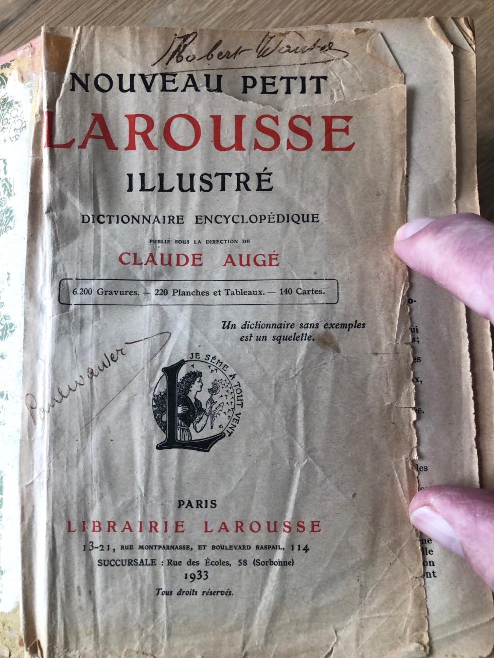 Nouveau Petit Larousse Illustré