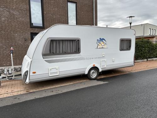 Knaus Südwind caravan 500 eu mover/airco/luifel