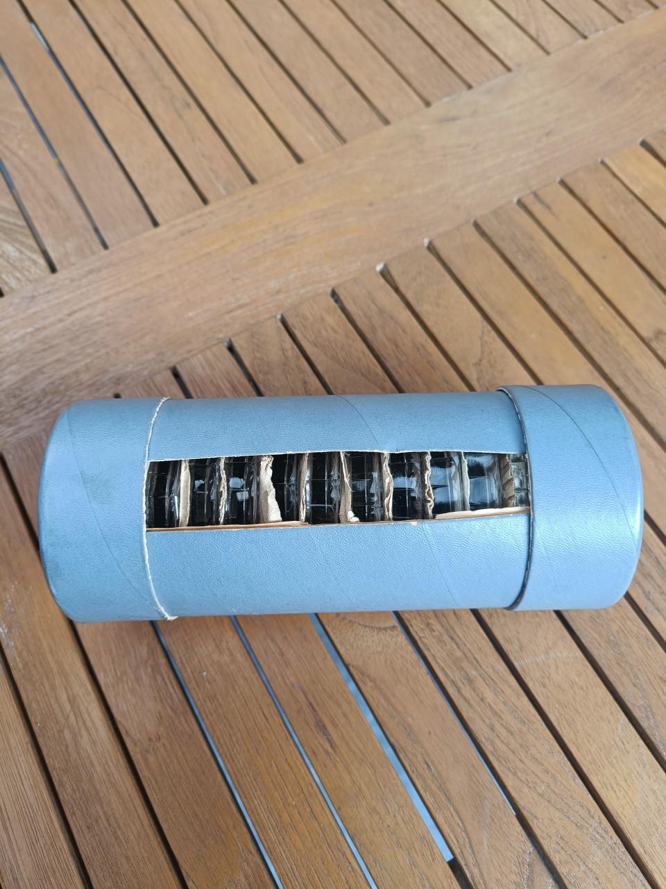 12 onderzetters gegraveerd glas