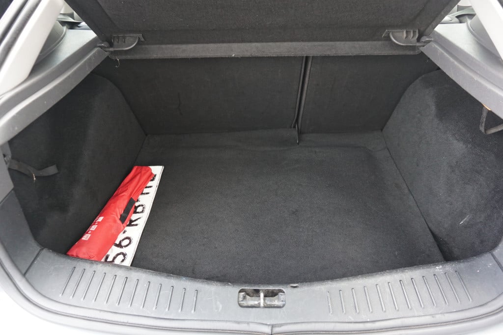 Ford Focus 1.6-16v first edition airco / elektr. ramen / lm velgen / trekha