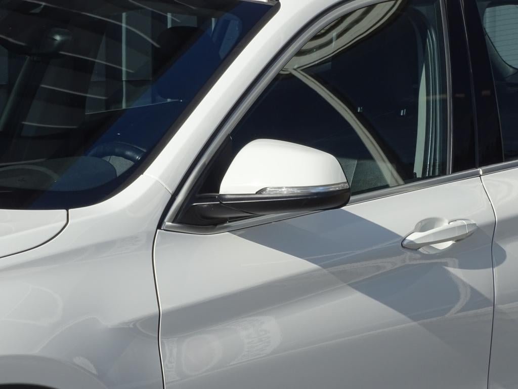 BMW X1 sdrive18i x-line | leder | led