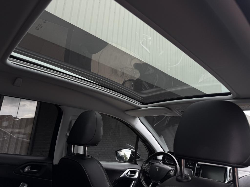 Peugeot 2008 1.2 puretech blue lion allure 130pk