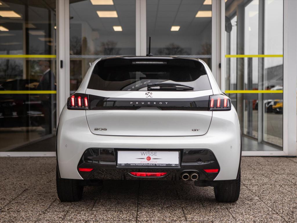 Peugeot 208 1.2 puretech 130pk gt automaat