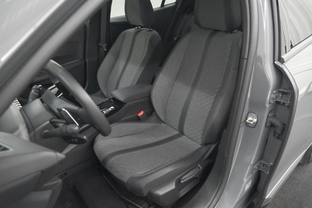 Peugeot 2008 1.2 hybrid 145 allure | apple carplay | climate control | park