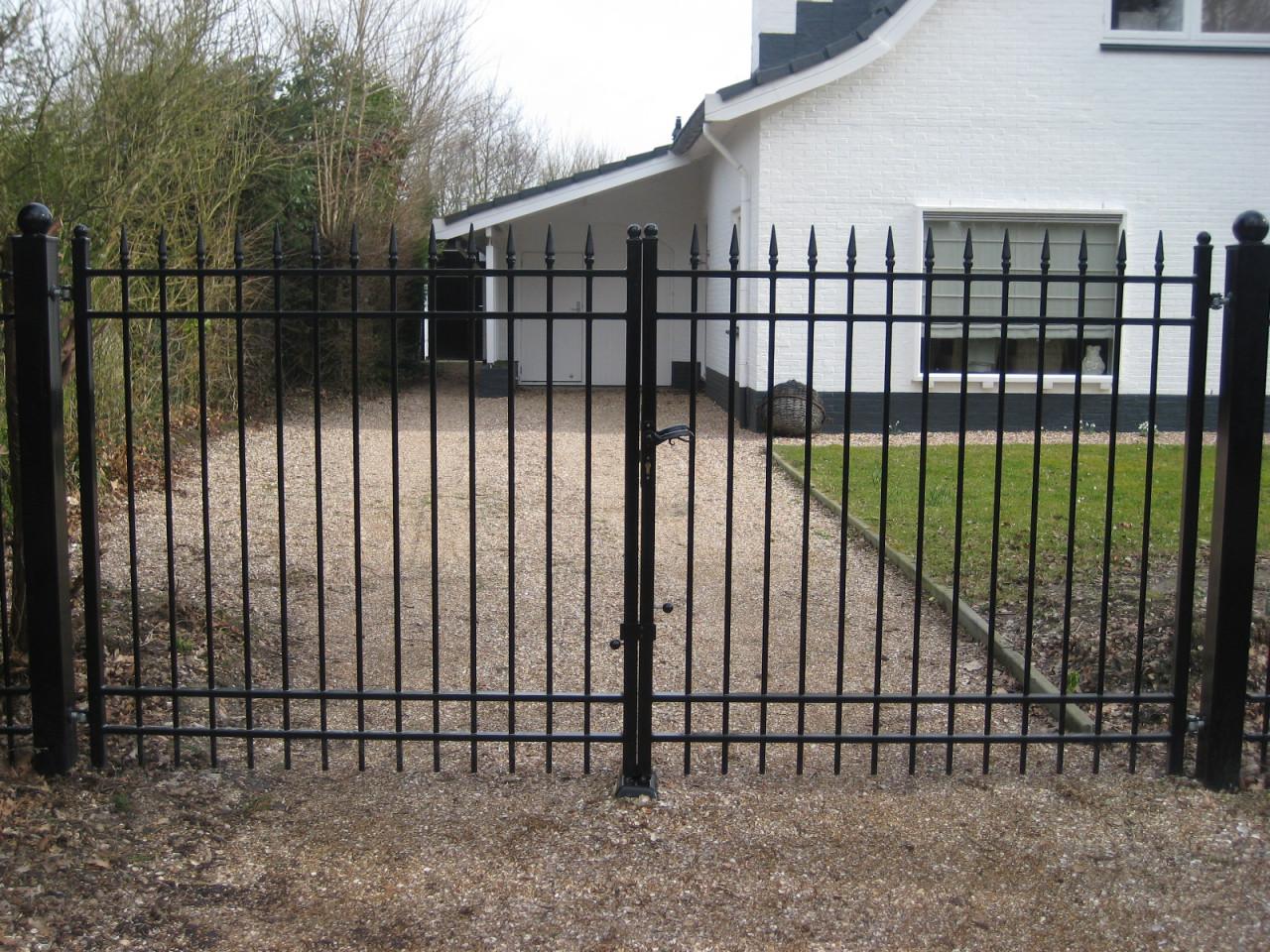 Een Meerwaarde voor uw woning: Inrijpoorten - Schuifpoorten en Tuinpoorten.