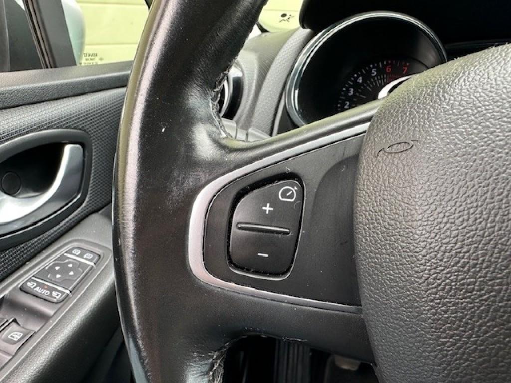 Renault Clio 0.9 tce intense lednavleder int.trekhaak
