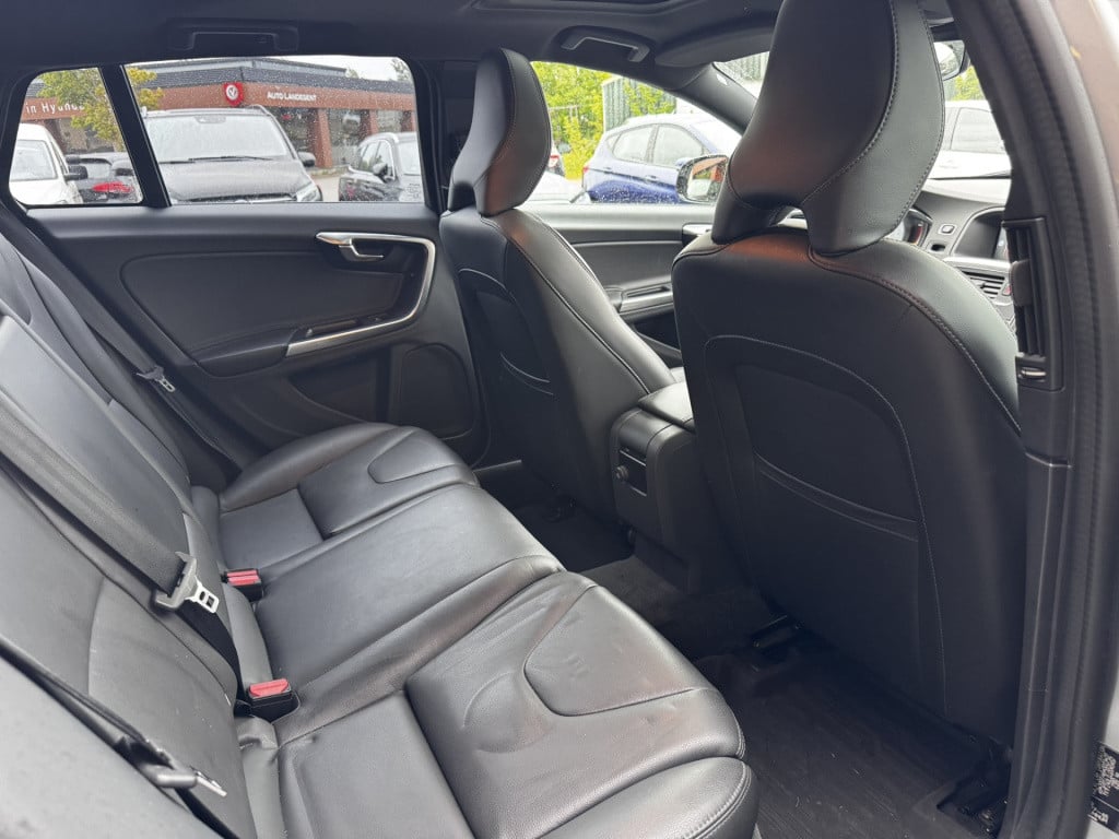 Volvo V60 cross country 2.0 t5 polar+ | 19" lmv | on-call | trekhaak