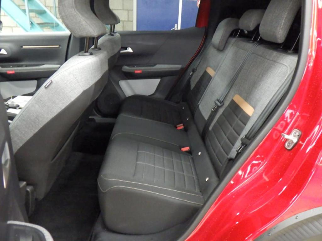 Citroen C3 Aircross 1.2 turbo 100pk s&s plus appel carplay & android auto |