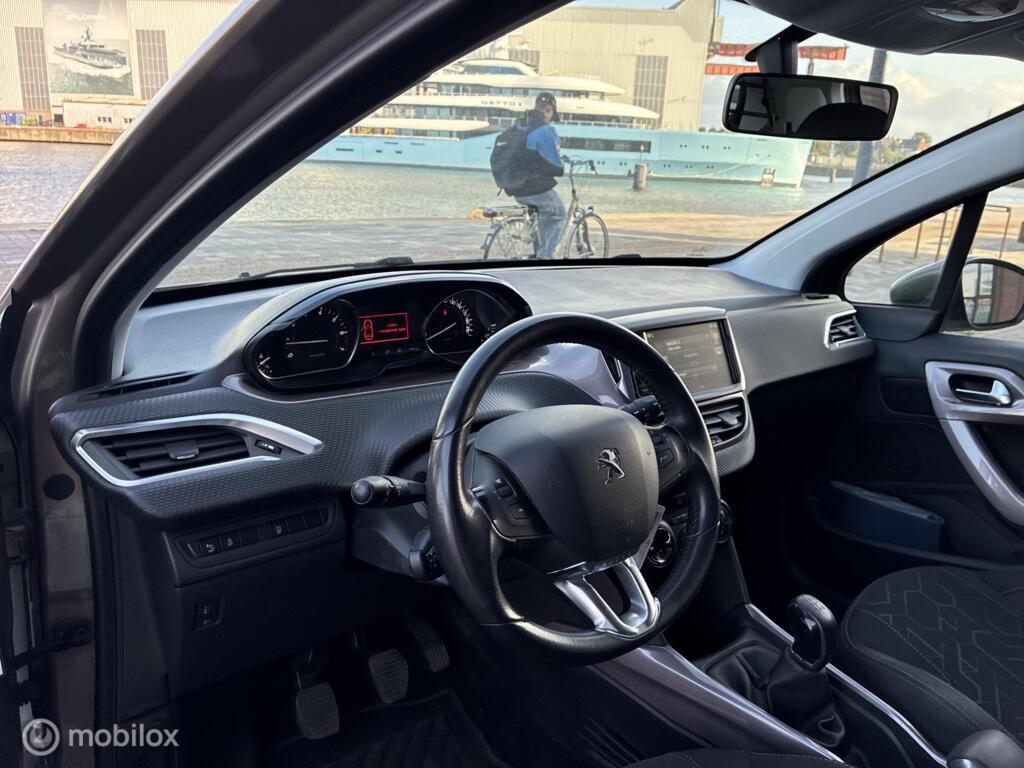 Peugeot 2008 1.2 PureTech Allure Airco km99.689 Nap BJ2015