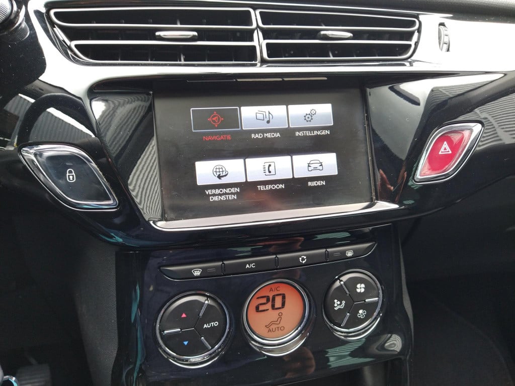Citroen C3 1.2 82 pk collection nav/clim/trekhaak