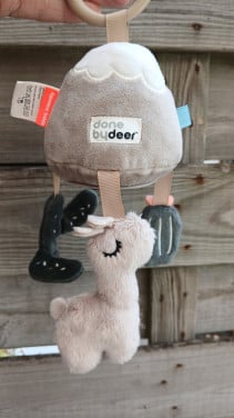 Done by Deer activity speeltje (lalee sand)