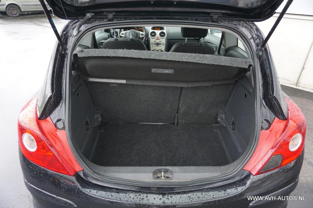 Opel Corsa 1.4-16v enjoy