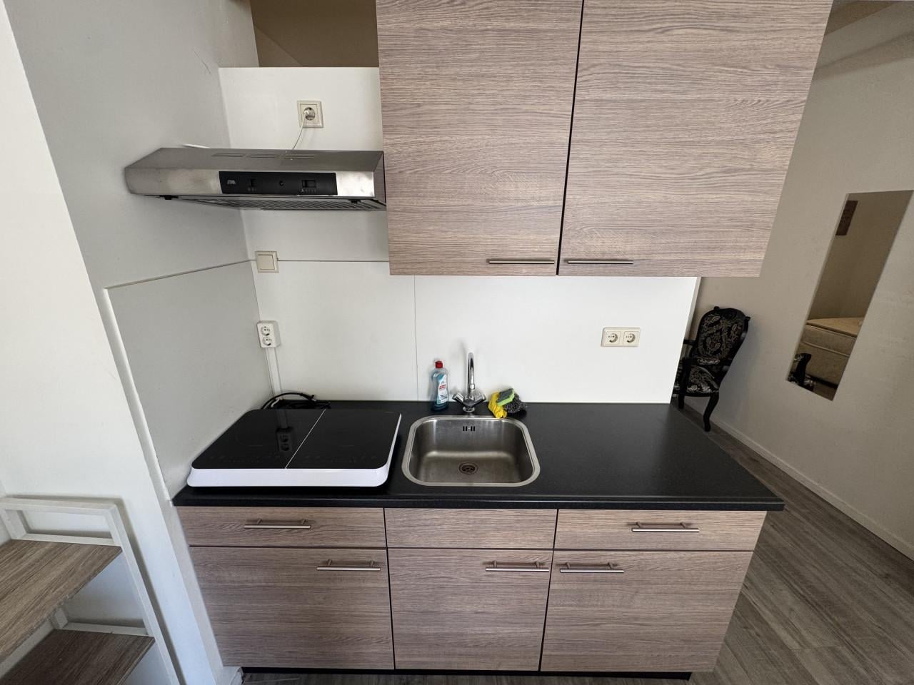 Per 1 augustus te huur: Nette studio in hartje Middelburg | Studio for rent