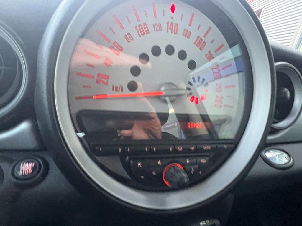 Mini One mini 1.6 minimalist business line, airco, lm-velgen enz.