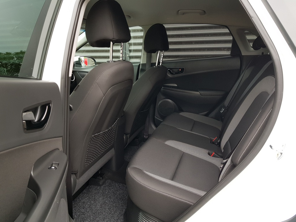 Hyundai Kona hybrid fashion