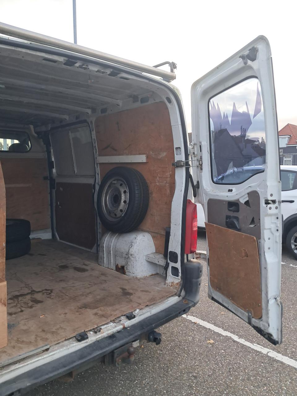 White Renault Master Van