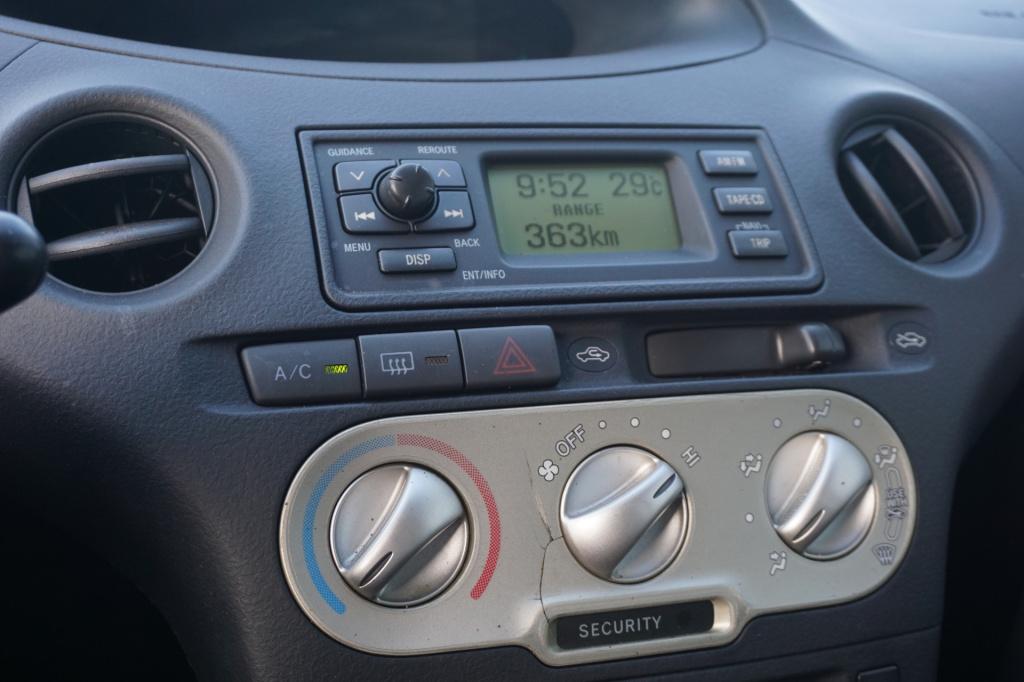 Toyota Yaris 1.0 vvt-i airco / elektr. ramen / apk t/m 06-2027