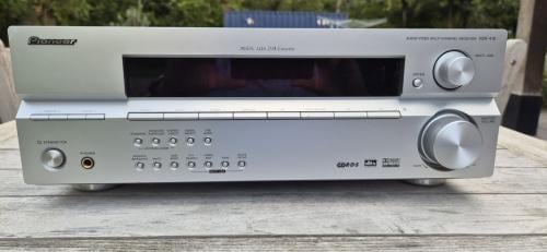Pioneer VSX-415 audio receiver