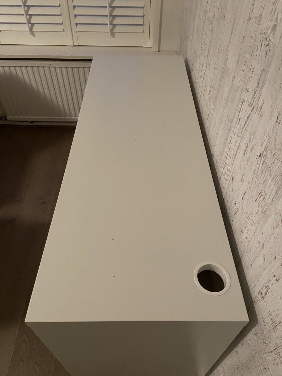 IKEA MICKE bureau (wit) – 142x50 cm