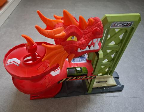 Auto baan Dino