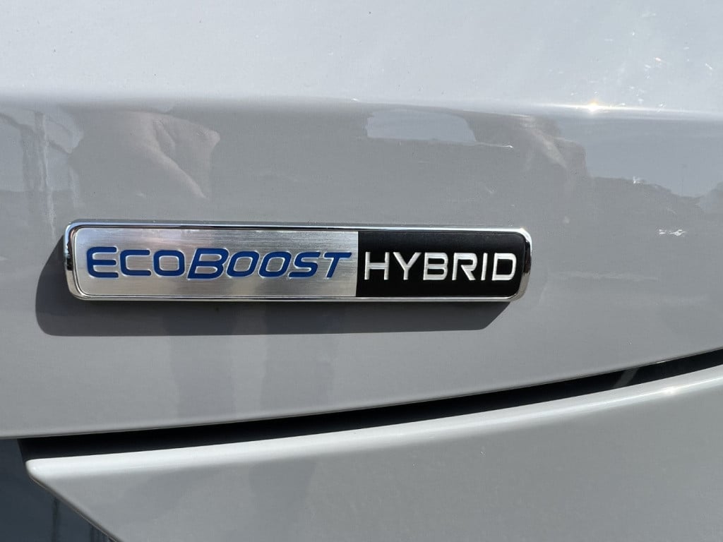 Ford Puma 1.0i ecoboost hybrid 125pk st-line x , pano dak , car play , wint