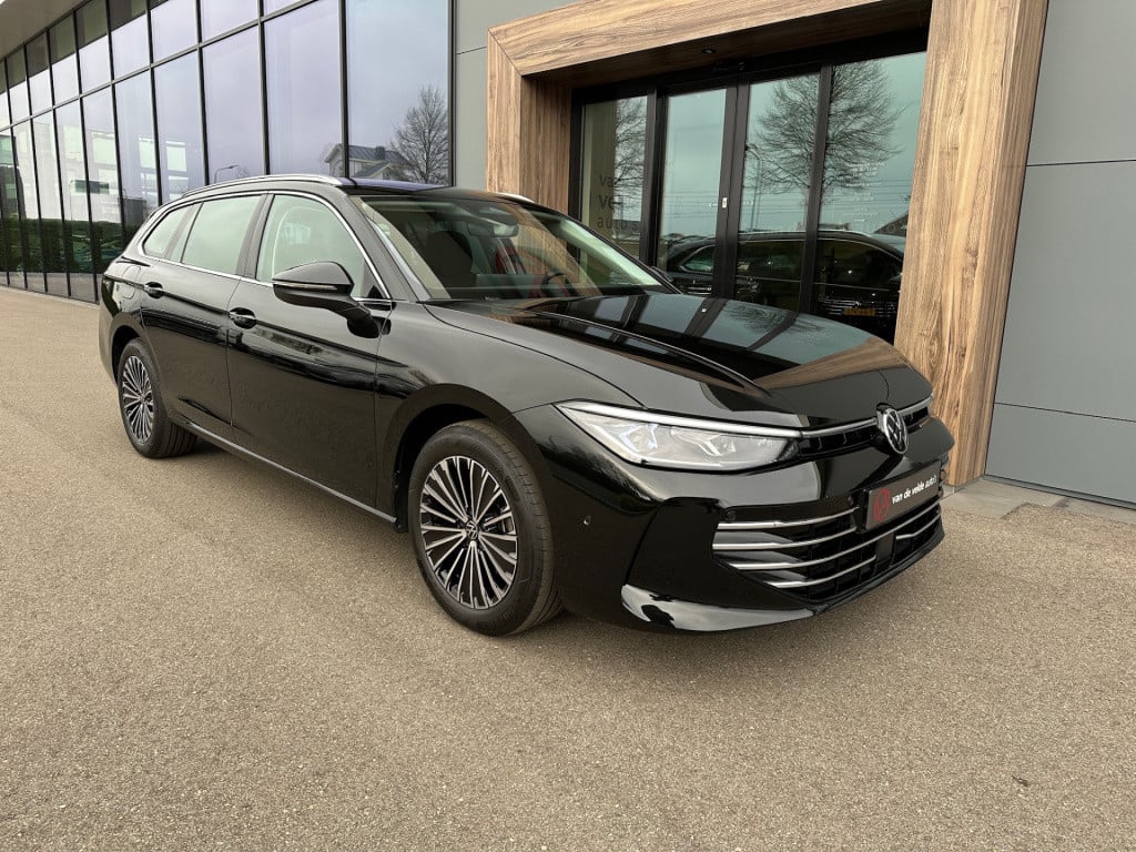 Volkswagen Passat variant 1.5 etsi 150pk elegance | alcantara | head up | c