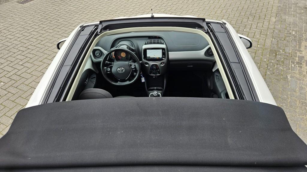 Toyota Aygo 1.0 vvt-i x-wave cabrio top / nl auto / nap / 80.865 km !