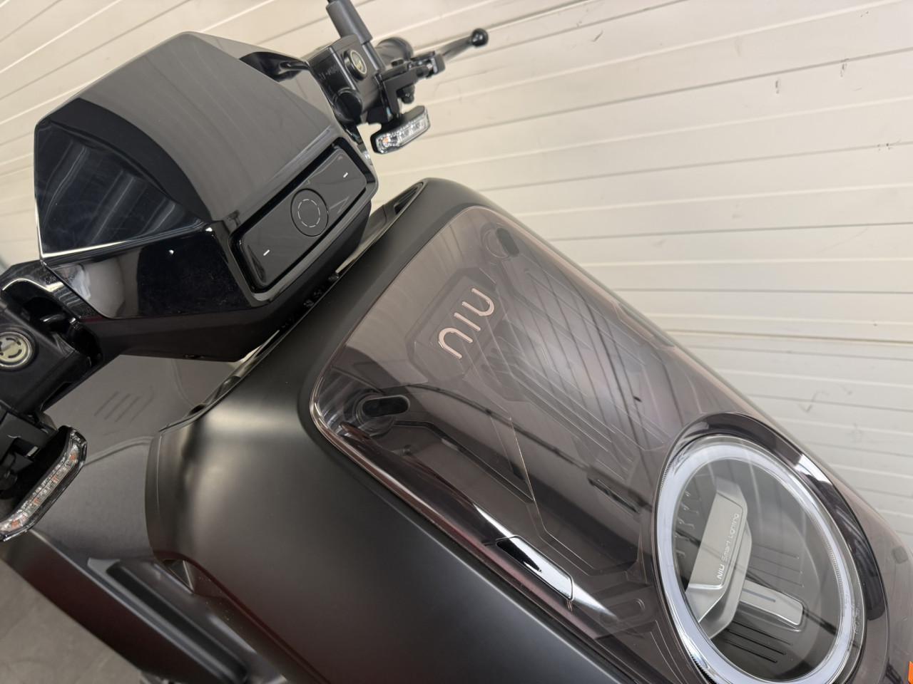 NIU NQi 150 – 25/45km – Smart E-Scooter – Nu Op Voorraad