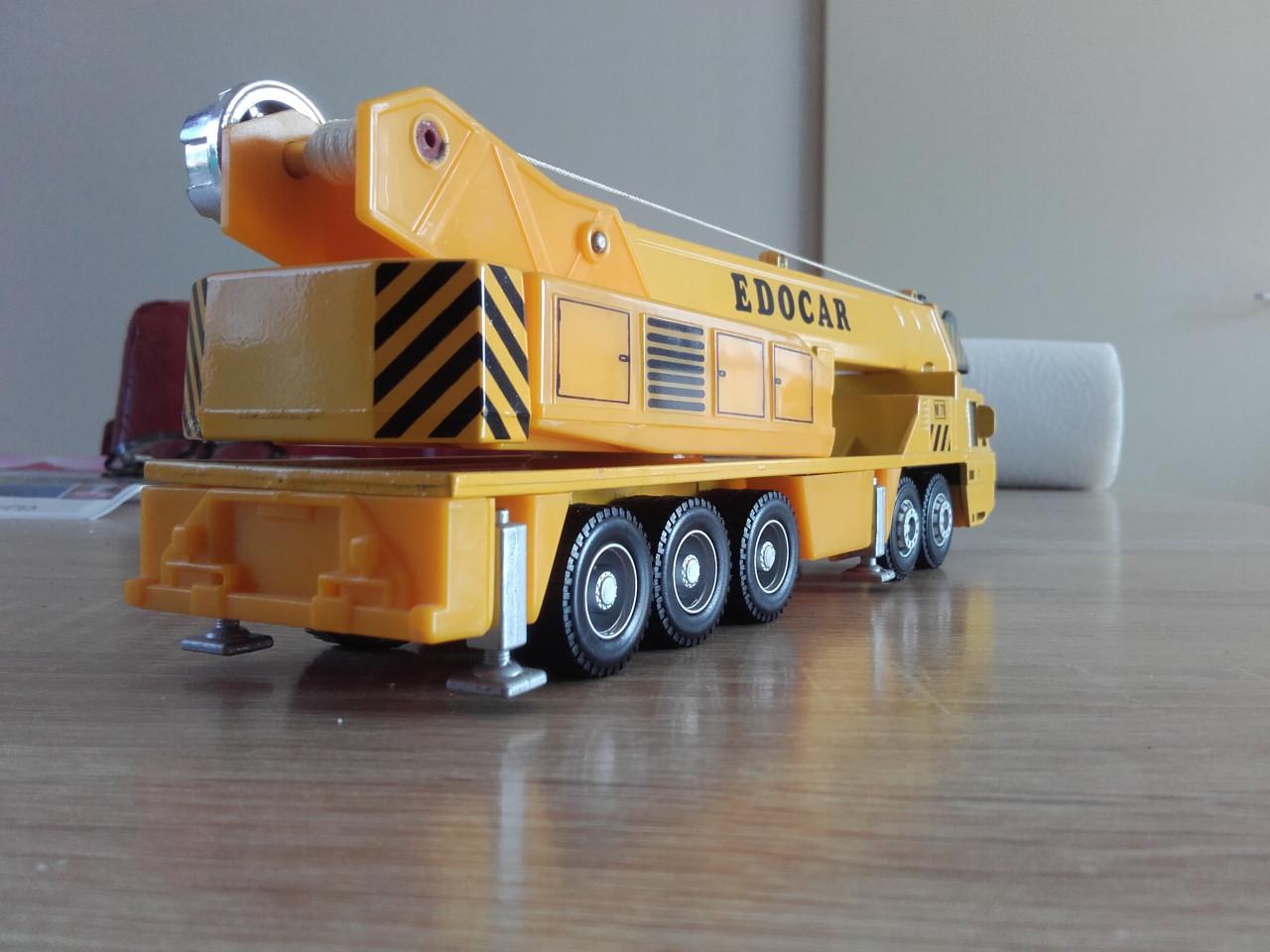 Grote hydro 100 tons? Hino? 1/50