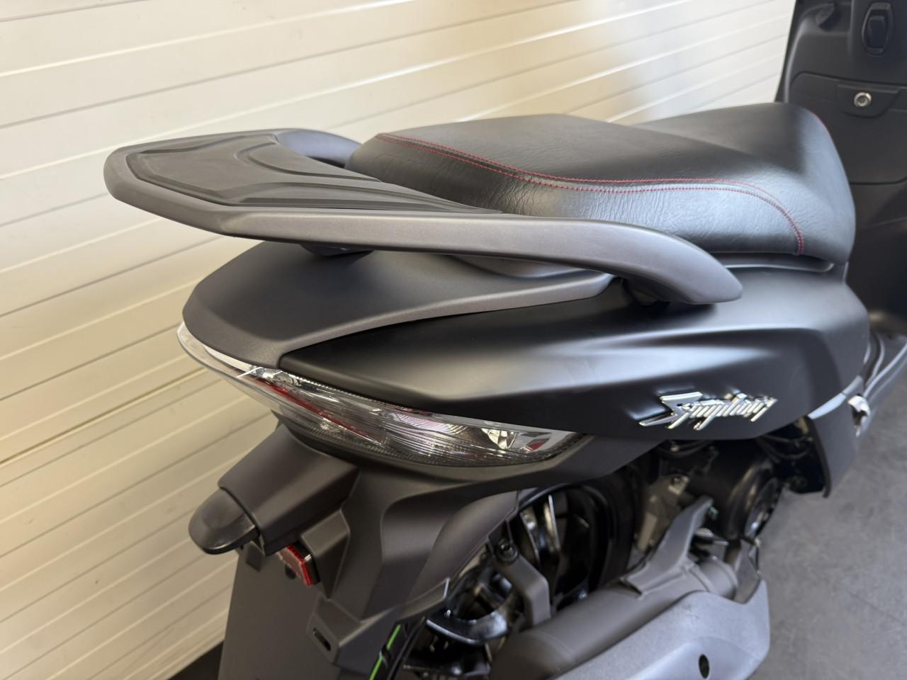 SYM Symphony – Woon-Werk Scooter – Grote Wielen – €2.499,-