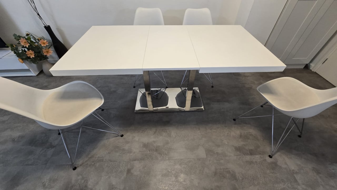 Eettafel + stoelen