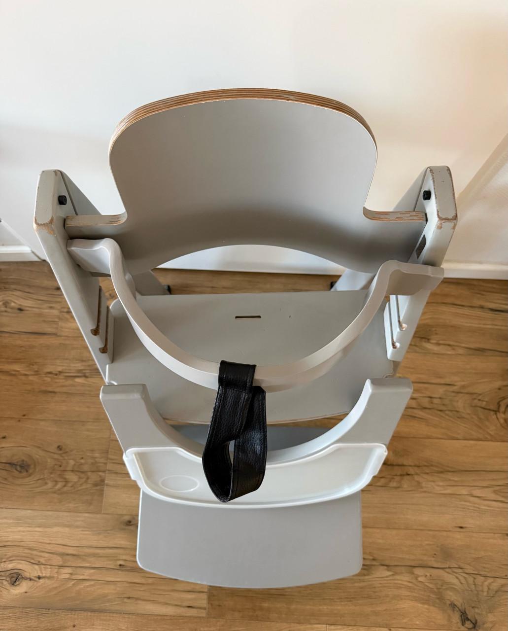 Kidsmill Up! Meegroeistoel incl babyset en eetblad