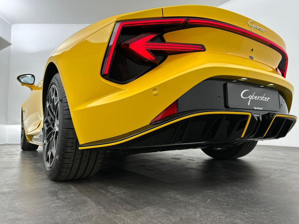 MG Cyberster mg trophy extended range 77kwh | showroommodel | 507 km bereik