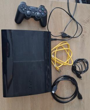 Te koop Playstation 3 met 1 controller en 18 games