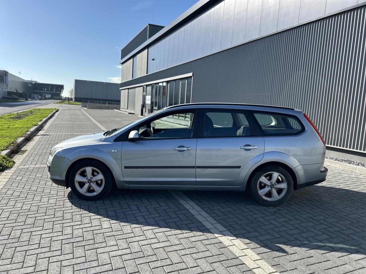 Ford Focus Wagon 1.6-16V Ambiente/INRUILKOOPJE/CRUISE CONTR