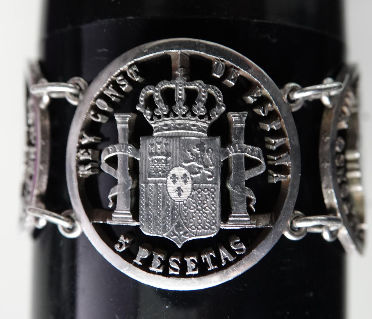 Zware Armband van 5 uitgezaagde antieke zilveren munten Spanje